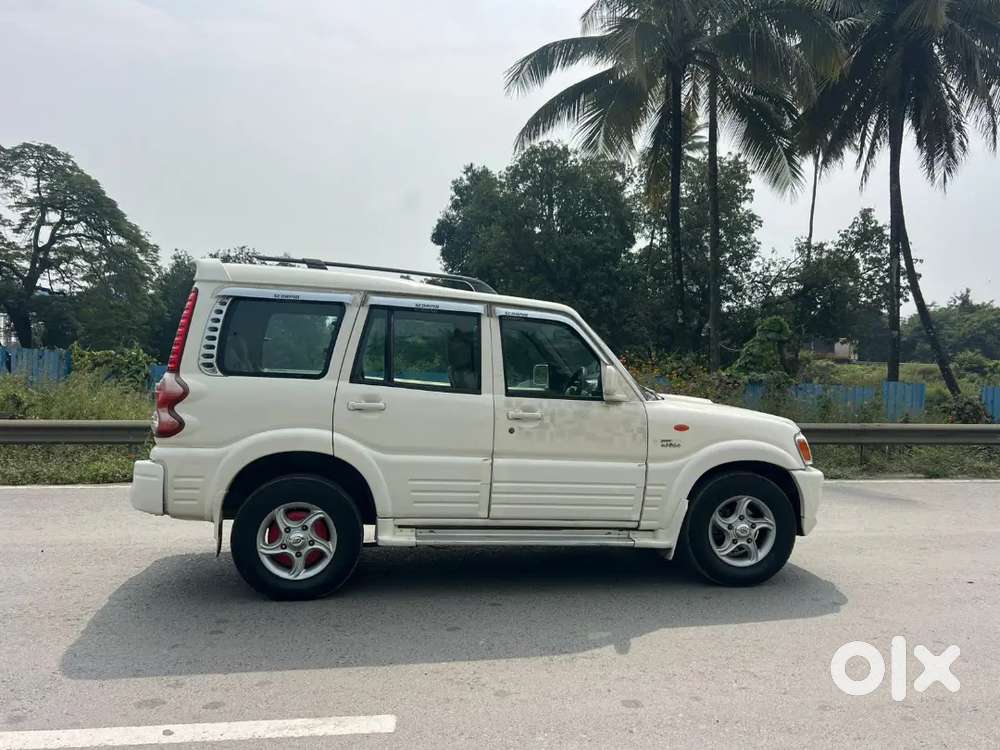 Mahindra Scorpio Classic 2008 Diesel 99000 Km Driven