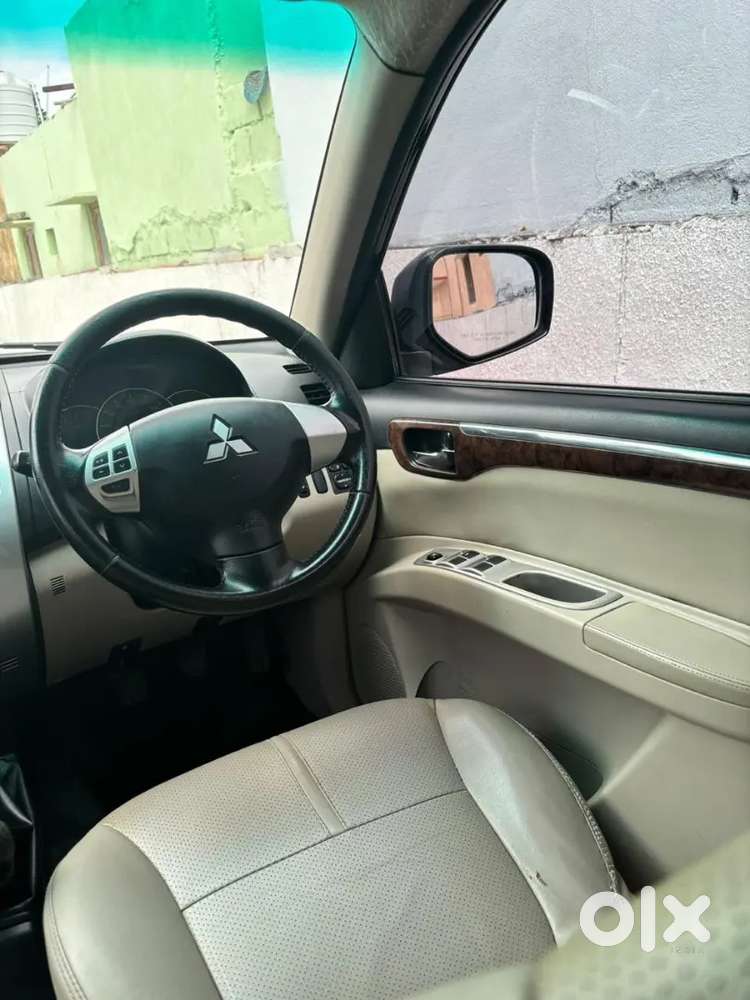 Mitsubishi Pajero Sport 2014 Diesel 100000 Km Driven