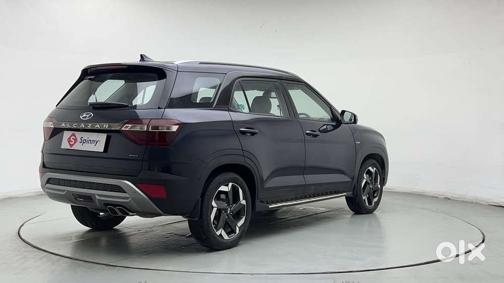 Hyundai Alcazar 1.5 Tdct Signature (o) 7s Petrol, 2023, Petrol