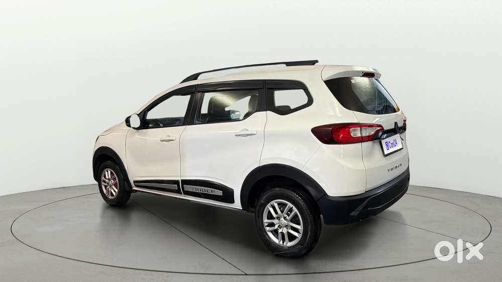 Renault Triber Rxt, 2023, Petrol