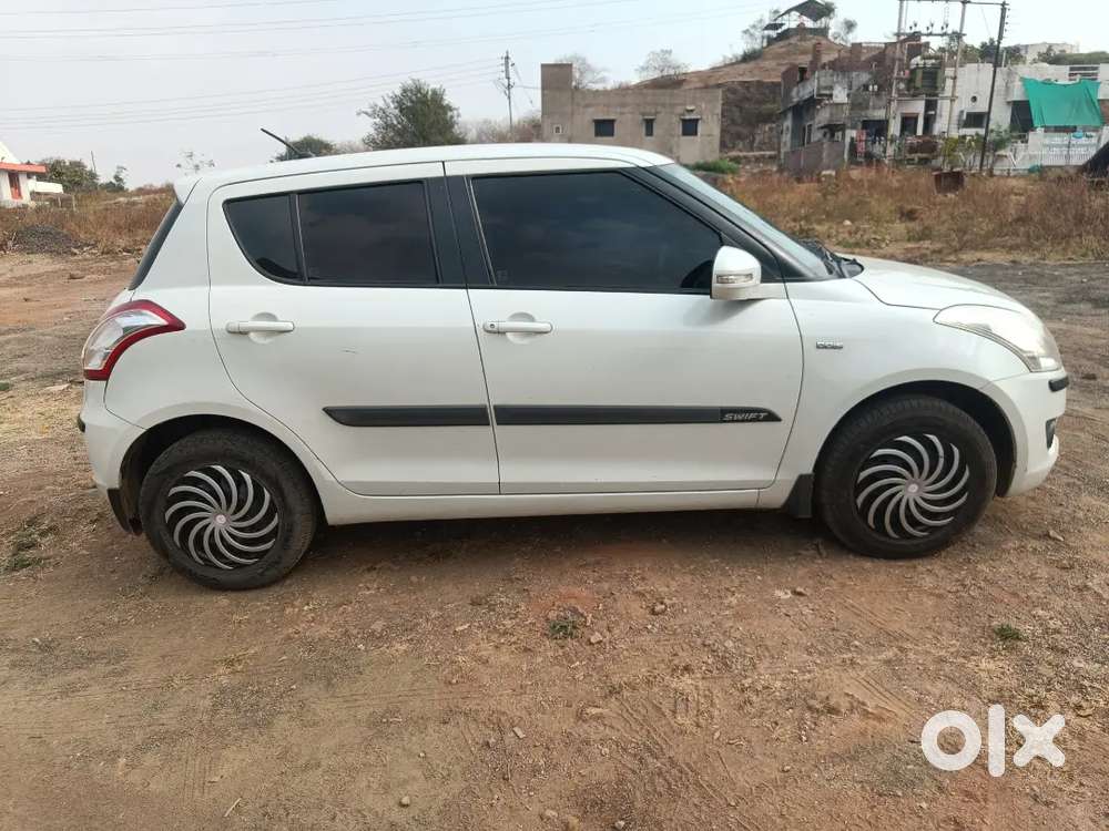 Maruti Suzuki Swift 2013 Diesel 50000 Km Driven