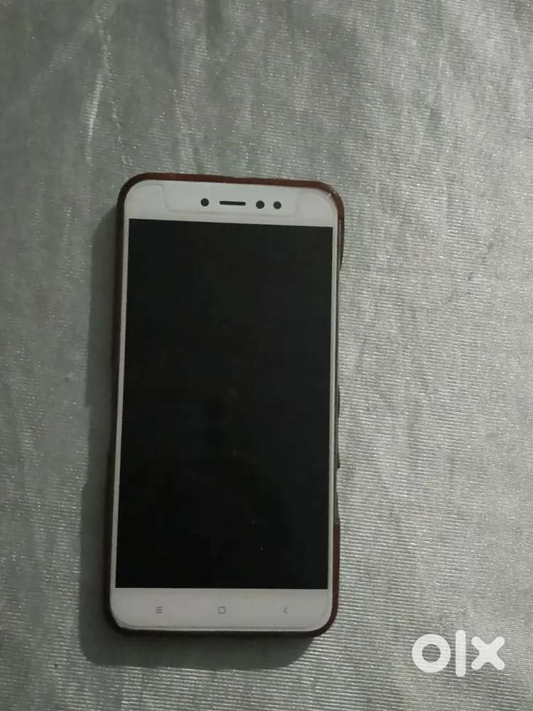5 years old phone, All condition are good. With back cover