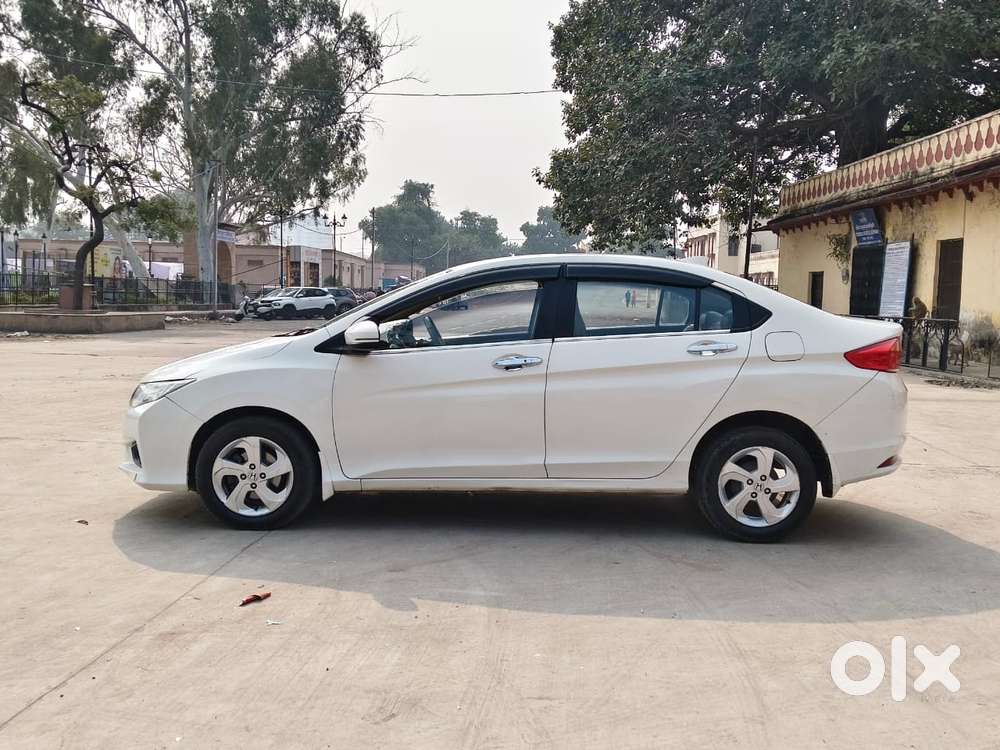 Honda City 1.5 Vx I-dtec Mt, 2015, Petrol