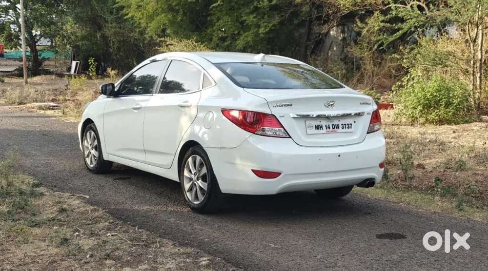 Hyundai Fluidic Verna Sx 1.6 2013
