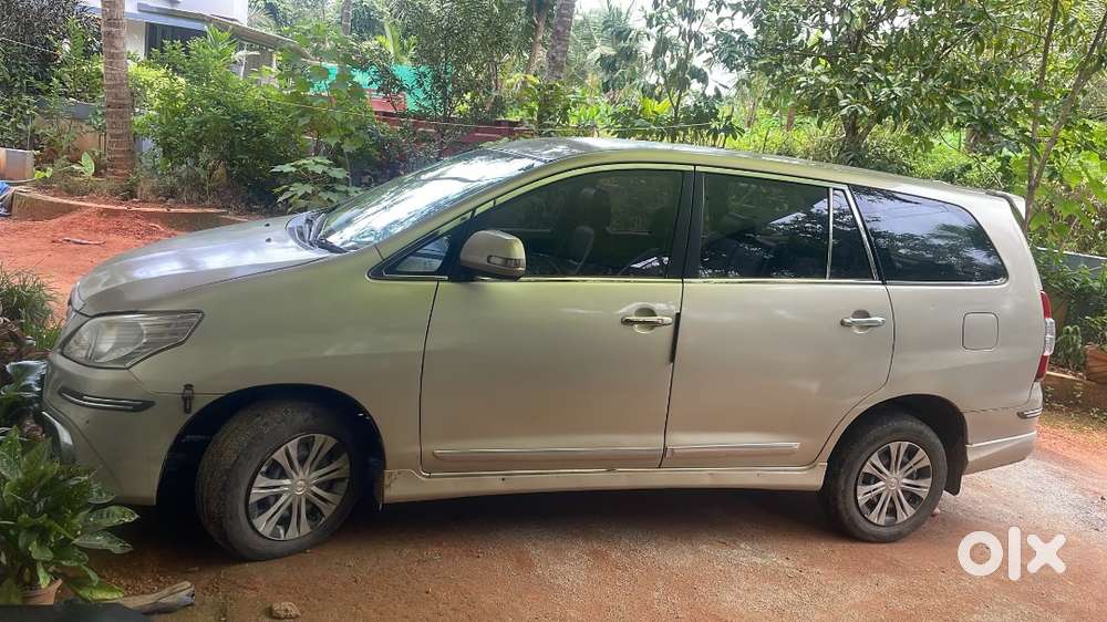 Toyota Innova 2015 Diesel Car