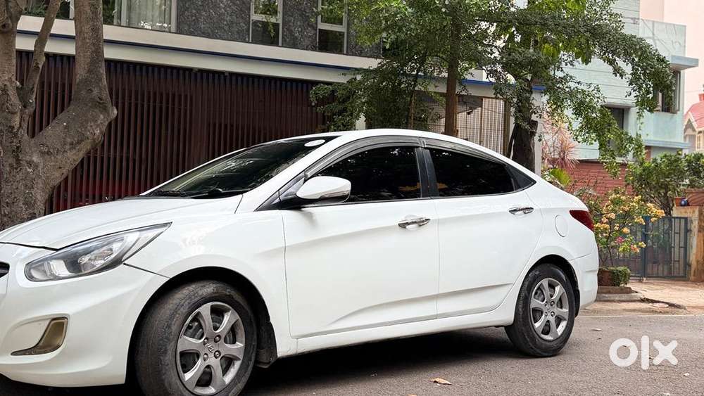 Hyundai Verna 2012