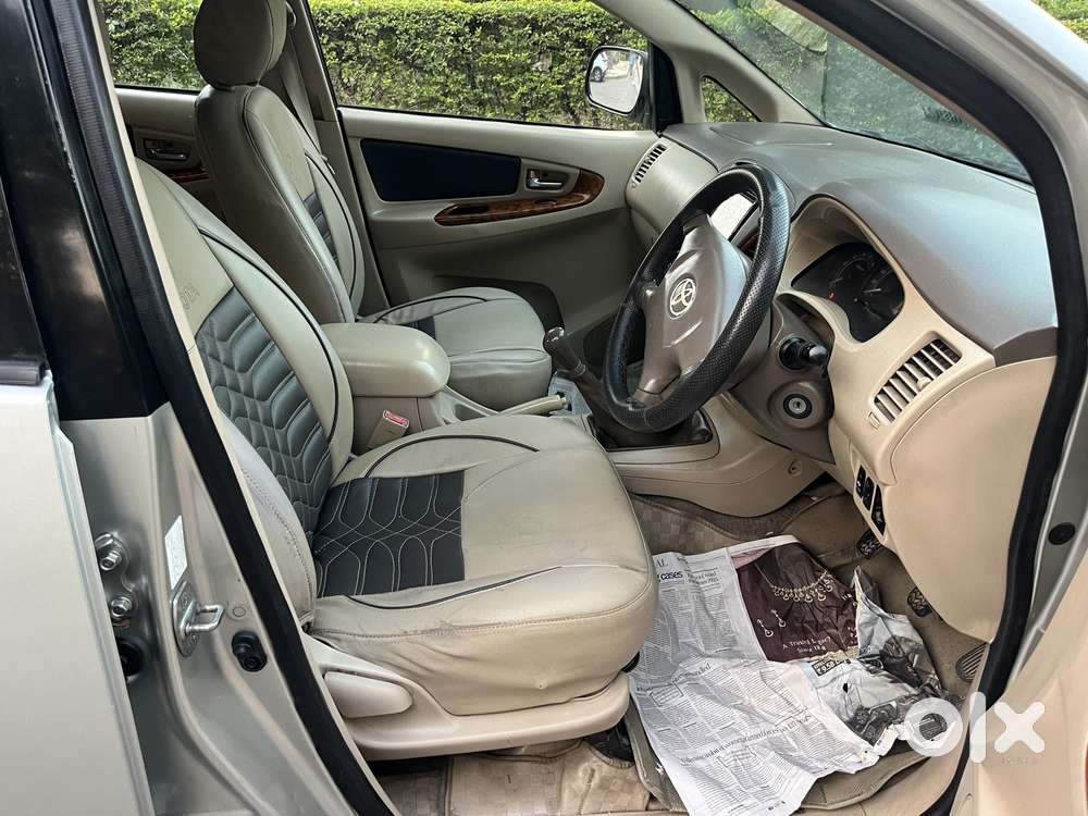 Toyota Innova 2.5 V Diesel 7-seater, 2008, Diesel