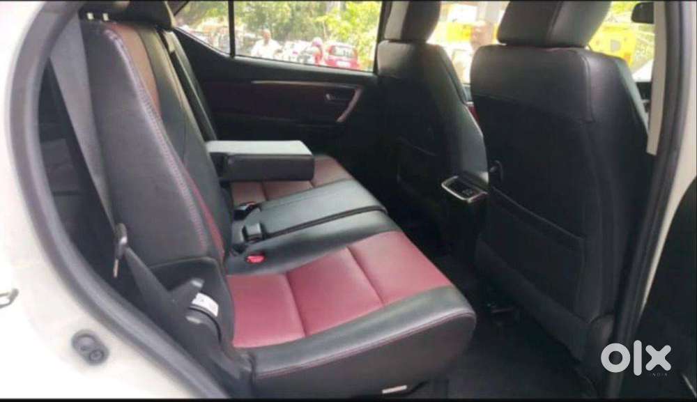 Toyota Legender, November 2025