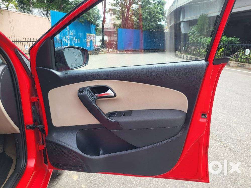 Volkswagen Polo Petrol Highline 1.2l, 2012, Petrol
