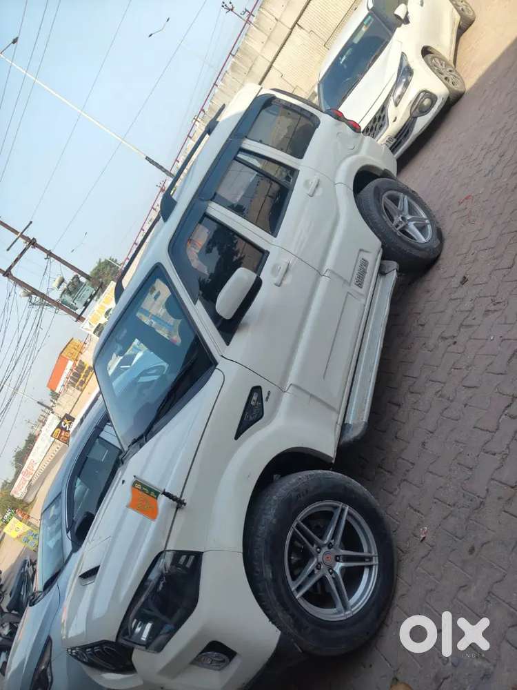 Mahindra Scorpio Classic S5 2021(bs6) With Alloy Wheels.