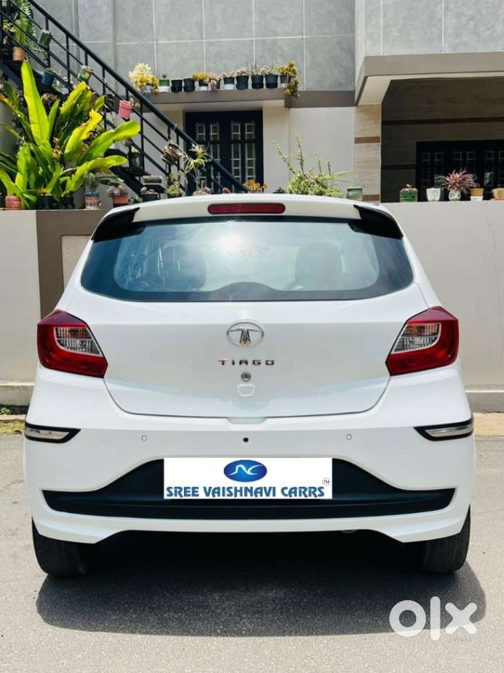 Tata Tiago Xe, 2020, Petrol