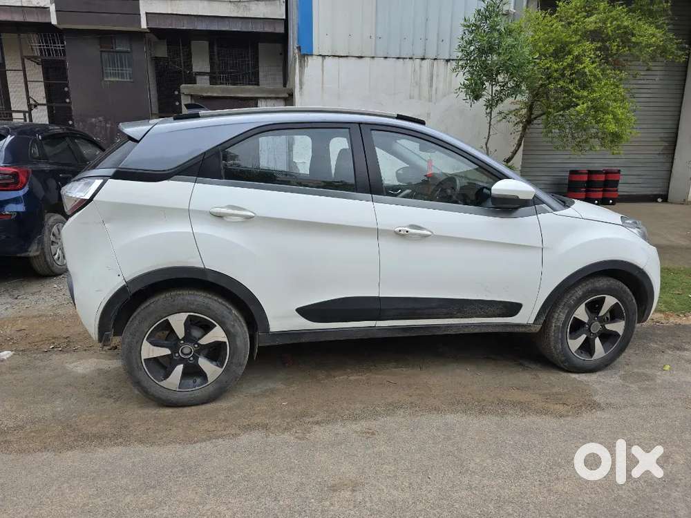 Top Model Tata Nexon 2019 Petrol Amt With Excellent Condition