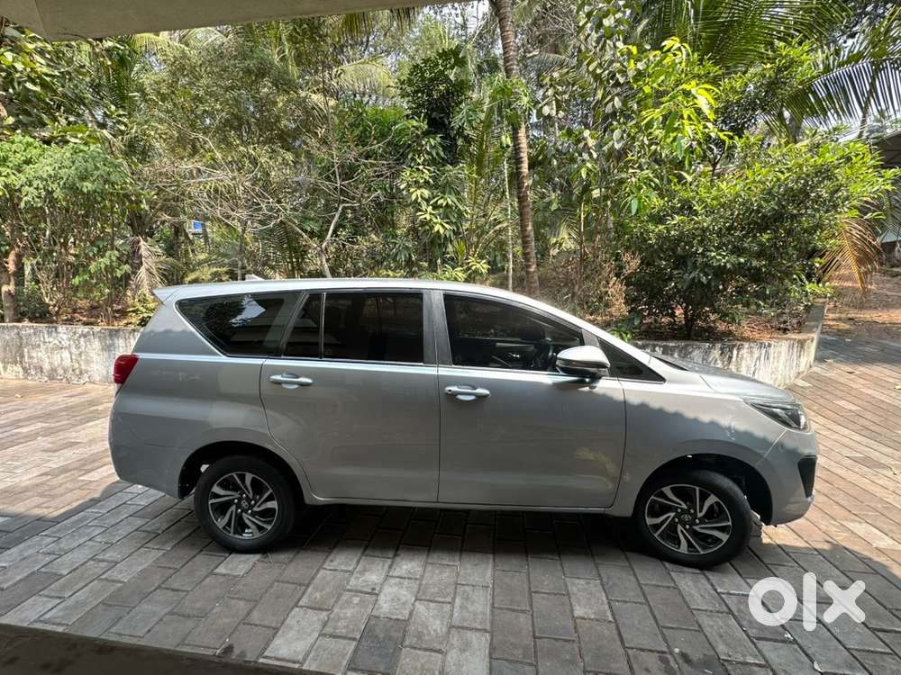 Toyota Innova Crysta 2021