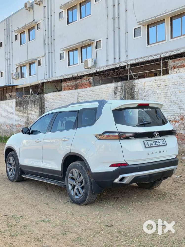 Tata Safari 2.0 Kryotec Xt Plus Dark Edition, 2022, Diesel