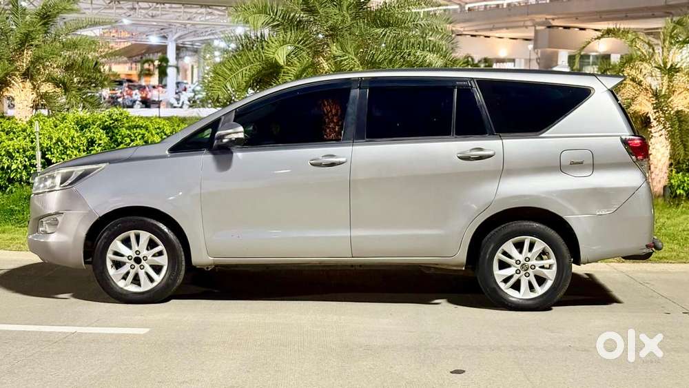 Toyota Innova Crysta G 8 Str, 2016, Diesel