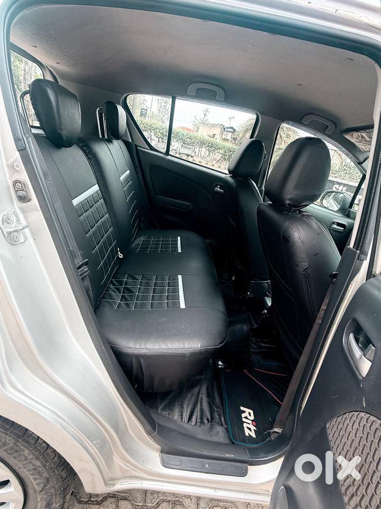 Maruti Suzuki Ritz Genus Vxi, 2013, Petrol