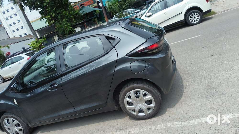 Tata Altroz 1.2 Xt, 2020, Petrol