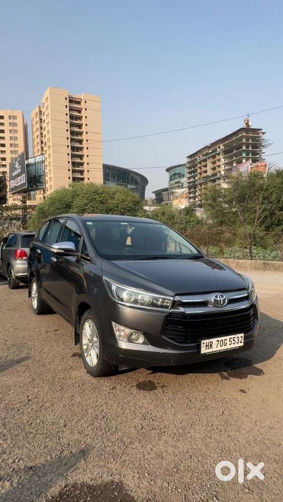 Toyota Innova Crysta 2016 Diesel Well Maintained