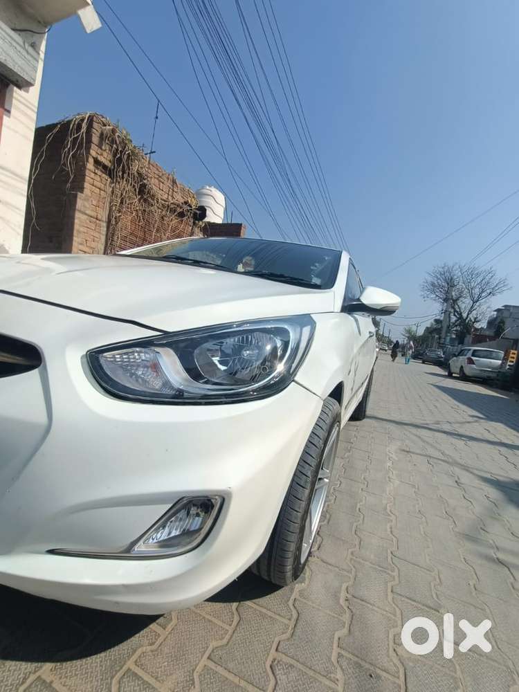 Hyundai Verna 2012 Diesel Good Condition. And Well Maintained