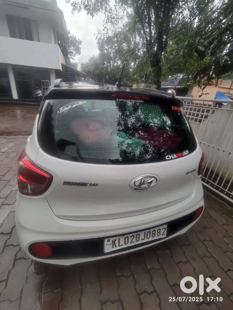 Hyundai Grand I10 2018 Car