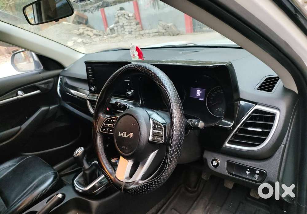 Kia Seltos 2021 Petrol Well Maintained,