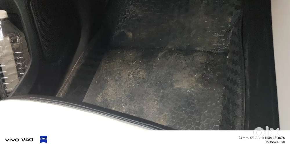 Hyundai Venue 2024(october) Diesel 5400 Km Drive