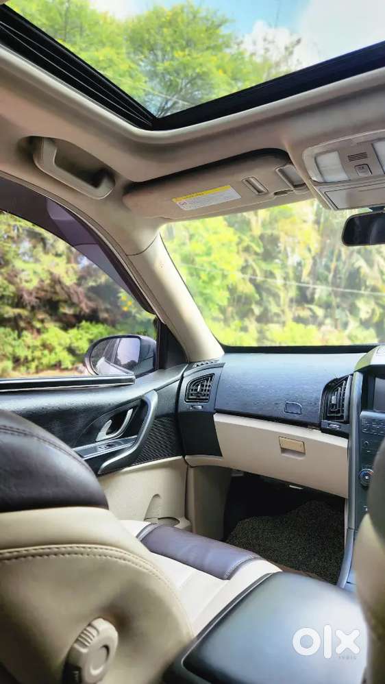 Mahindra Xuv500 2.2 W10 2016