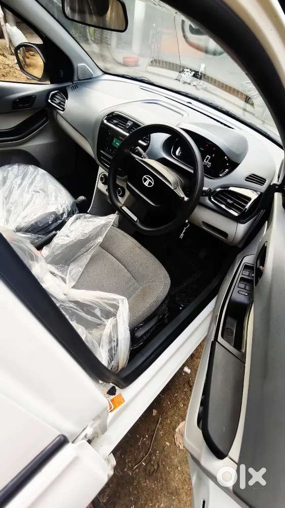 Tata Tiago Xm Petrol 2025