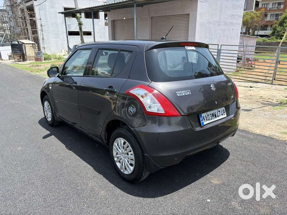Maruti Suzuki Swift Lxi Optional-o, 2015, Petrol