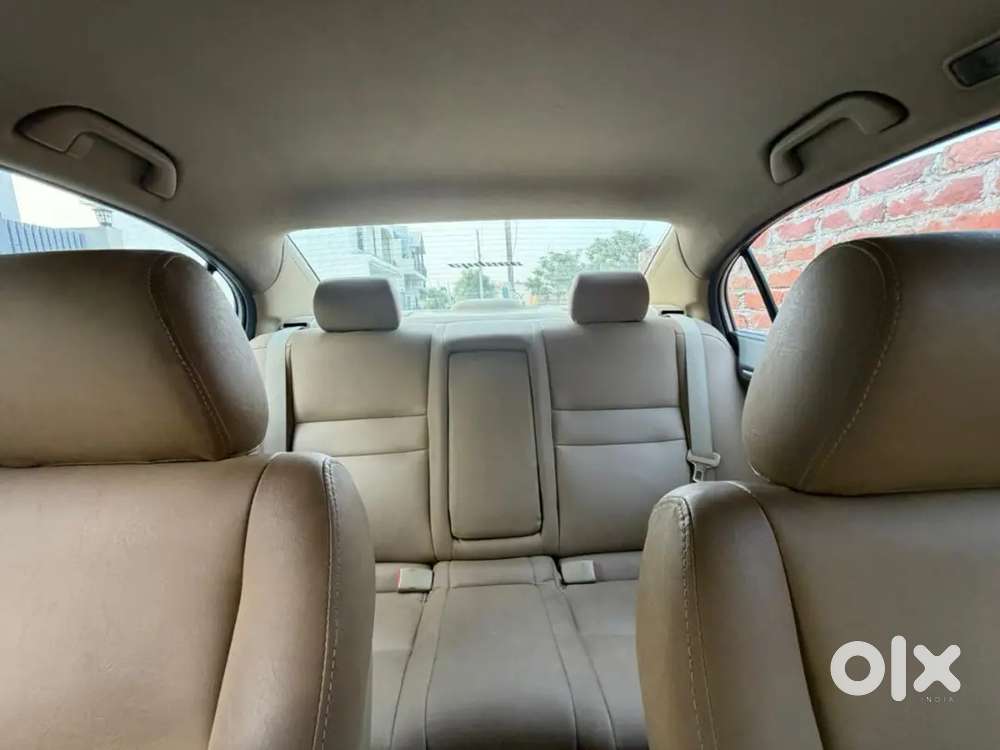 Honda Civic 1.8v With Fancy Number Free 0010
