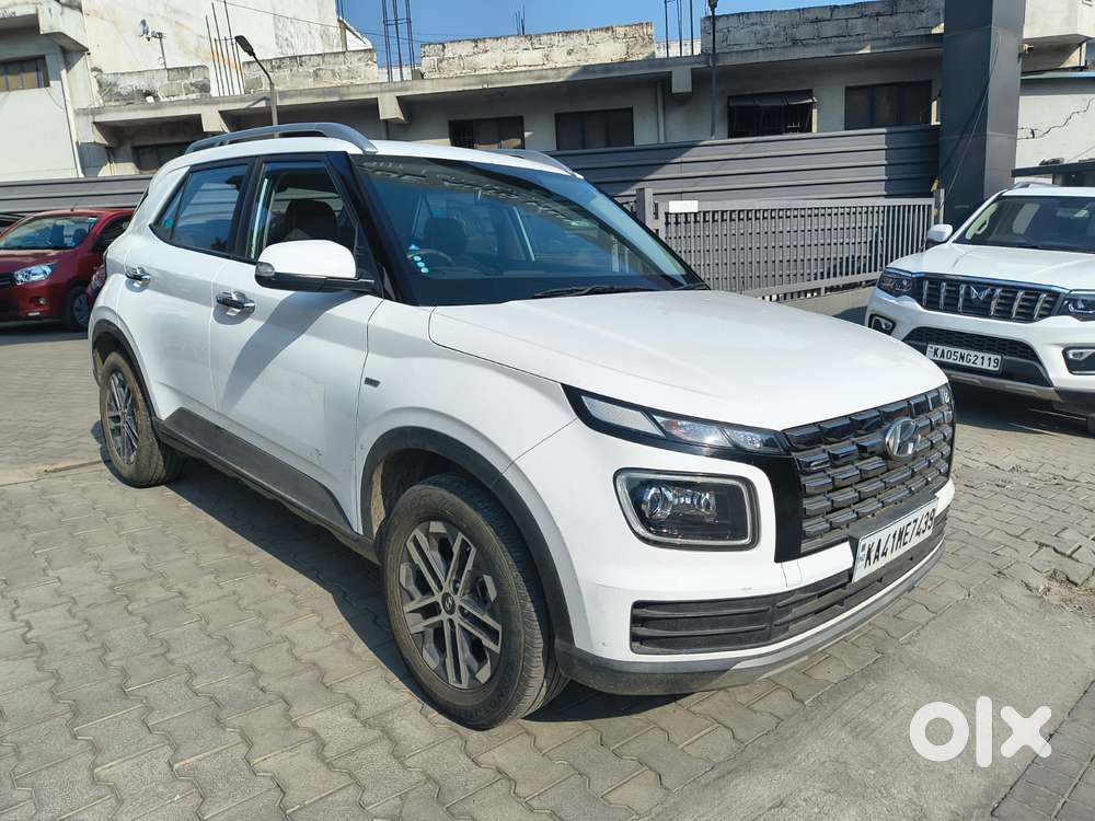Hyundai Venue 1.0 Sx (o) Turbo Dct, 2023, Petrol