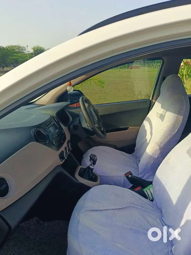 Hyundai Grand I10 Sportz 2015