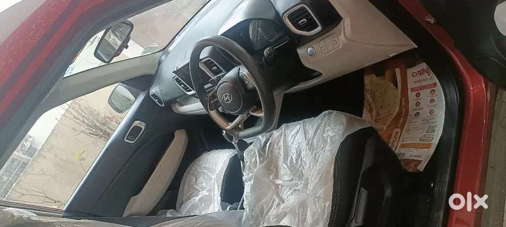 Hyundai Venue 1.2 Petrol 2022 9400 Kms 1st Owner