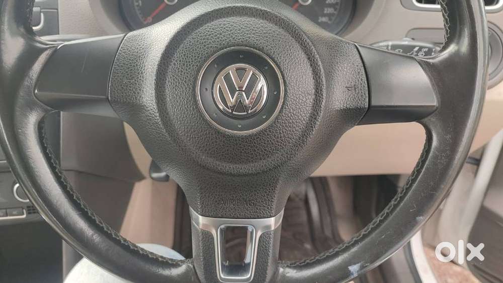 Volkswagen Vento Petrol Highline, 2011, Petrol