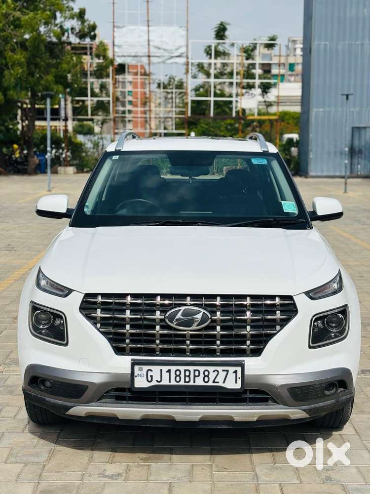Hyundai Venue Sx+ At, 2021, Petrol