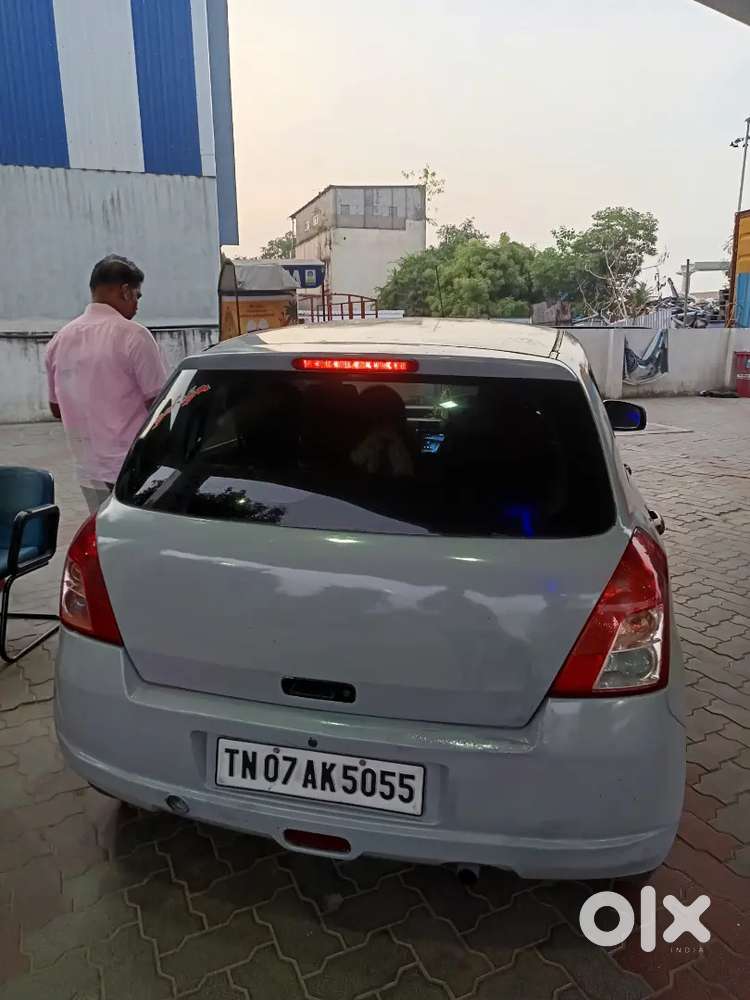 Maruti Suzuki Swift 2006 Petrol 15000 Km Driven