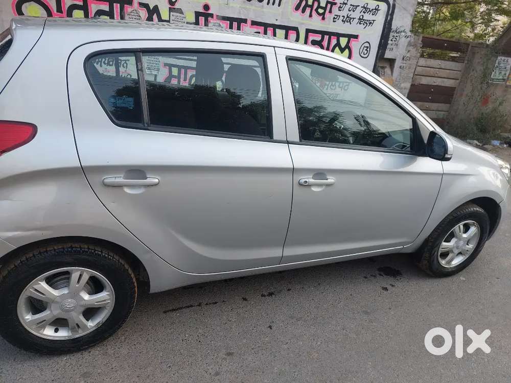 Hyundai I20 Sportz 2011