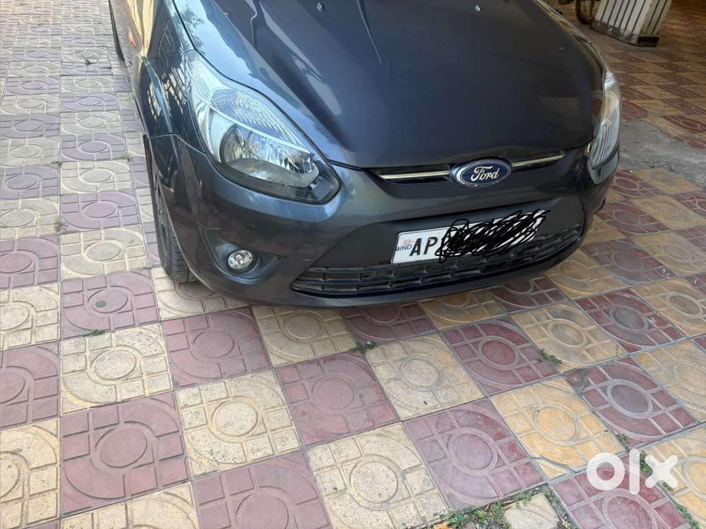 Diesel Complete Showroom Track