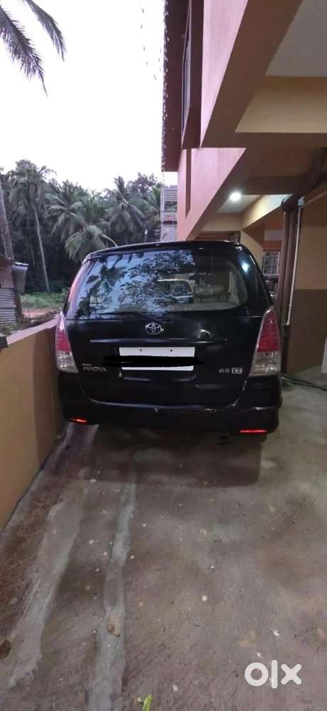 Toyota Innova 2001 Diesel Well Maintained