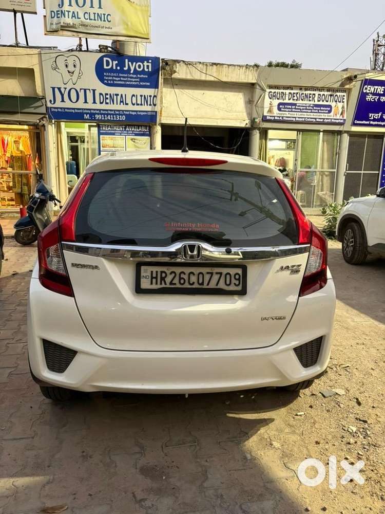 Honda Jazz 2015 Petrol Well Maintained