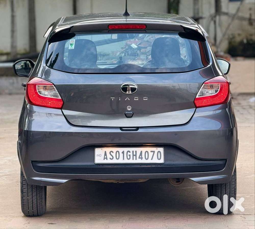 Tata Tiago 1.05 Revotorq Xm, 2025, Petrol