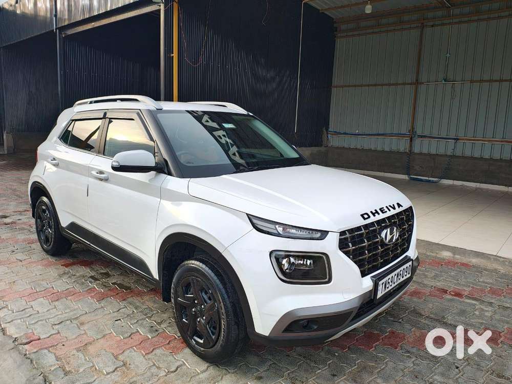 Hyundai Venue Petrol 2022