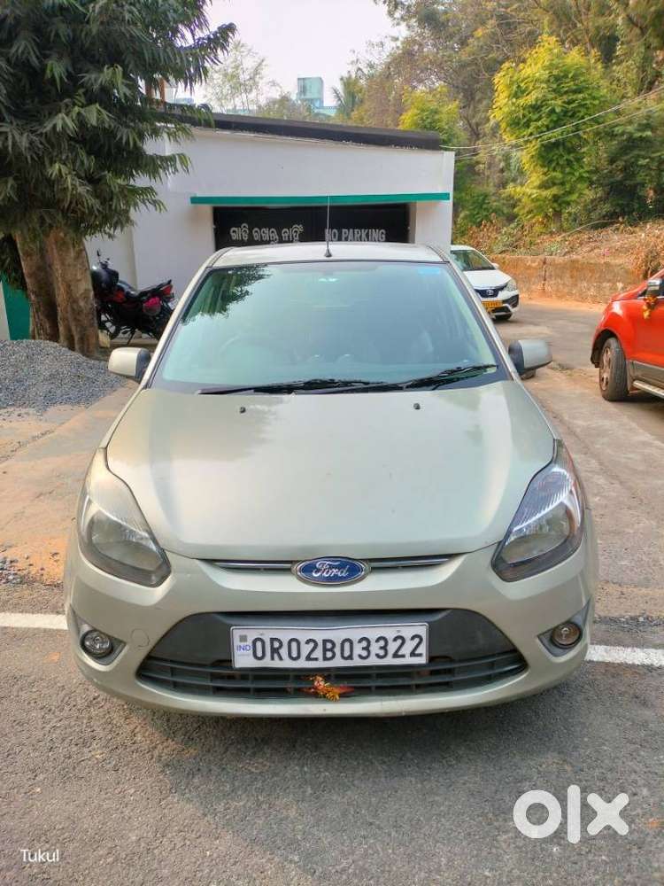 Ford Figo 1.2p Titanium Opt Mt, 2011, Petrol