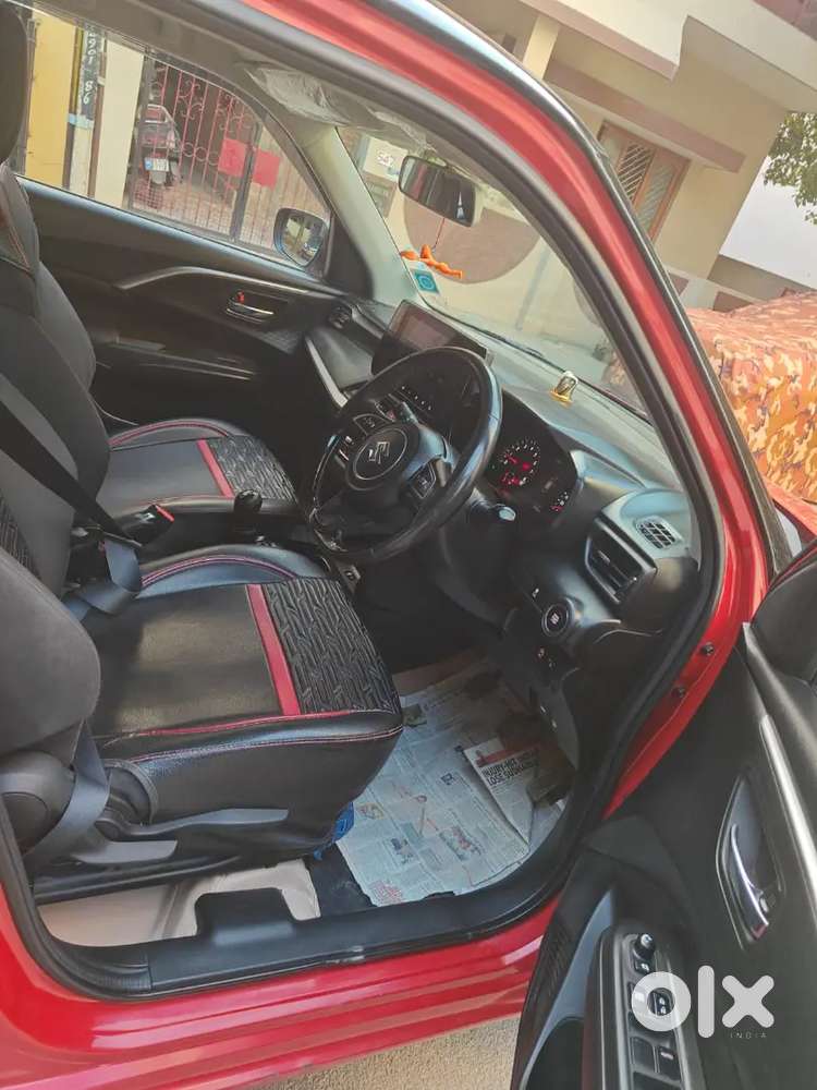Maruti Suzuki Swift Zxi 2024 Dual Tone