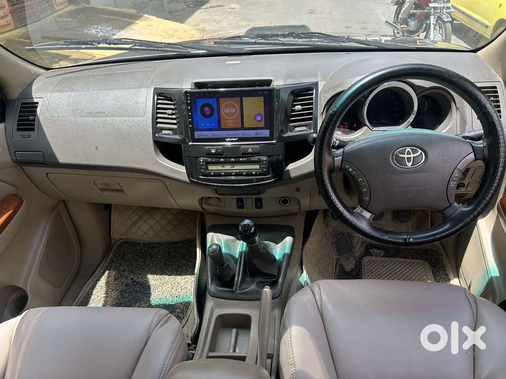 Toyota Fortuner 3.0 4x4 Manual, 2011, Diesel