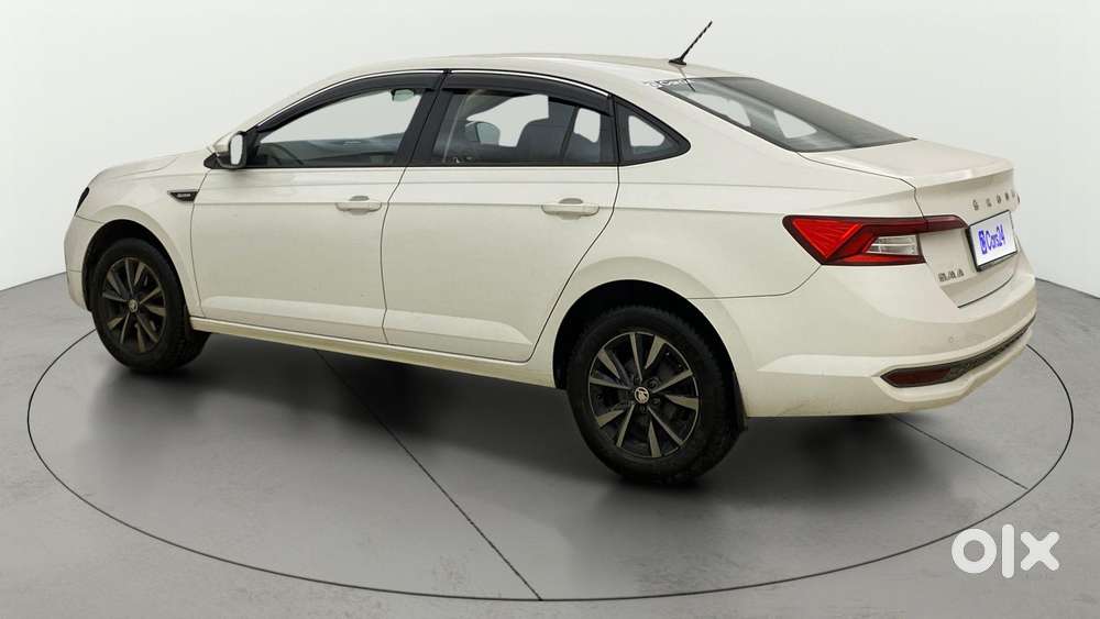 Skoda Slavia Active 1.0l Tsi Mt, 2023, Petrol