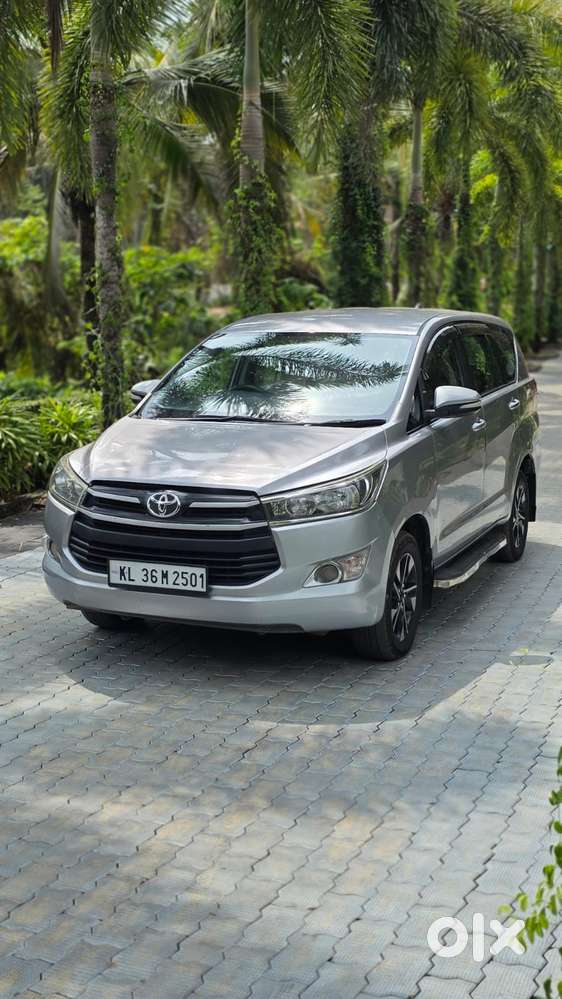 Toyota Innova Crysta 2.8 Gx At, 2017, Diesel