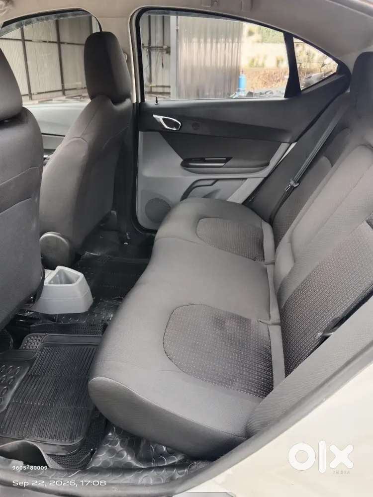 Tata Tigor Petrol Manual 2018 Variant