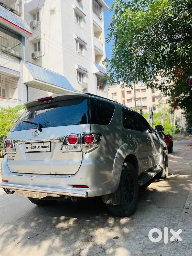 Toyota Fortuner 2012
