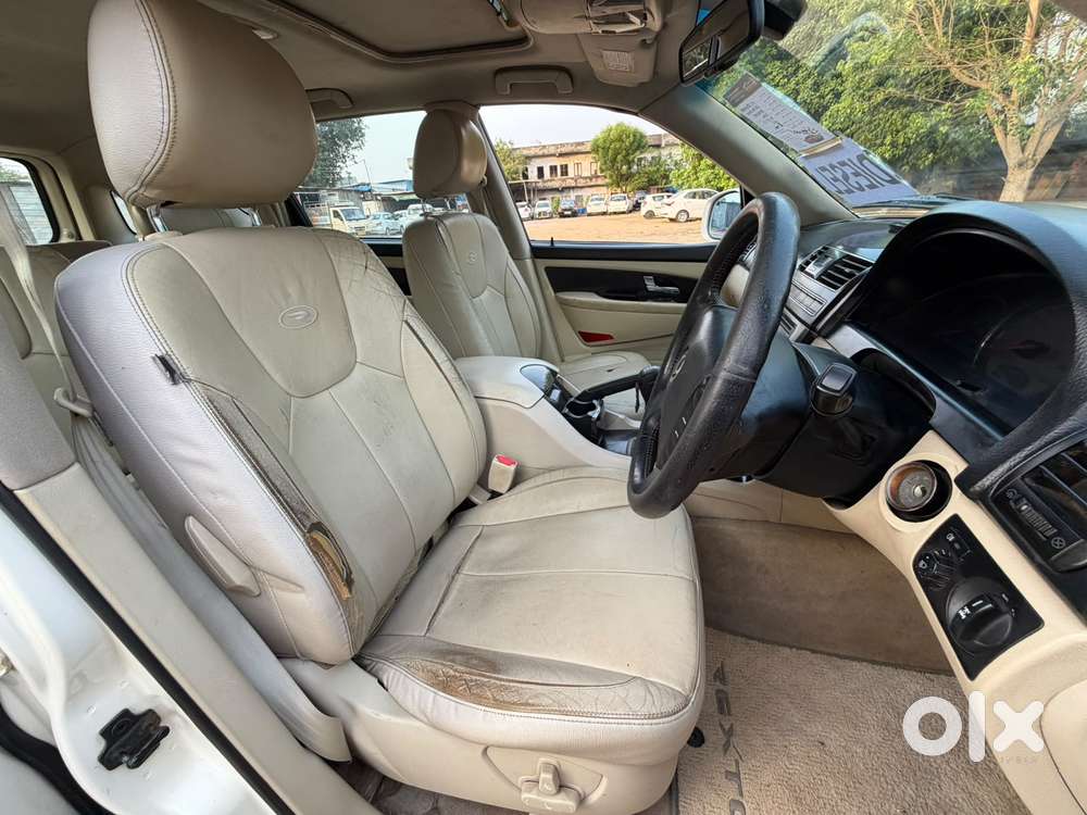 Mahindra Rexton, 2015, Diesel